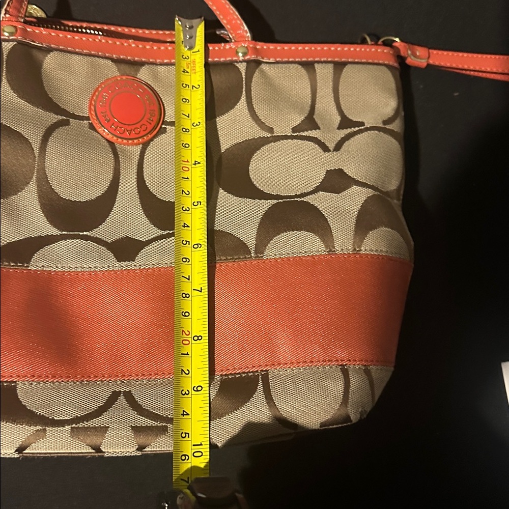 Used coach bag. - Picture 10 of 10